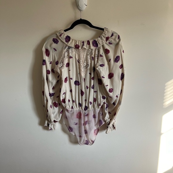 Free People Poppy Print Bodysuit Cream/Plum Lace Trim womens size extra … - Picture 2 of 16